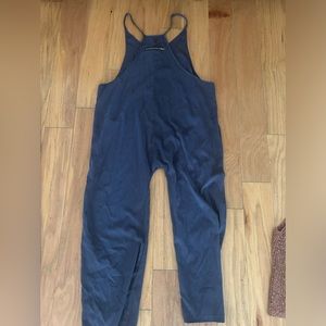 Selling 2 identical jumpsuits for spring time 🌹🌸🌺